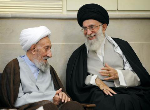 رهبر انقلاب