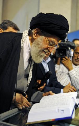 رهبر معظم انقلاب 