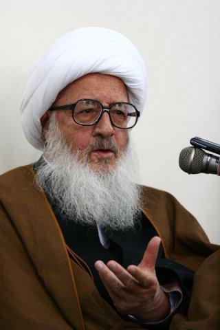 آیت‌الله العظمی وحید