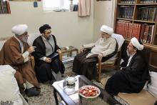 حضرت آیت‌الله لطف‌الله صافی گلپایگانی در دیدار حجج‌الاسلام رمضانی و خادمی امامان جماعت مرکز اسلامی هامبورگ و دانمارک